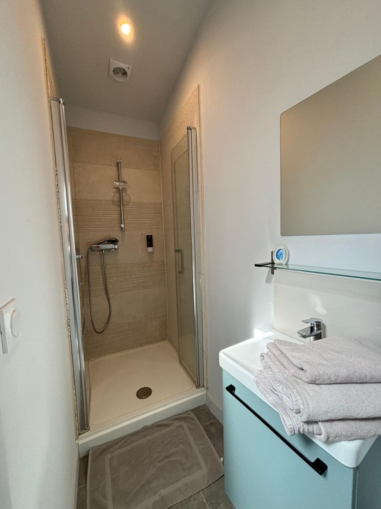 Chez Oma I 1 Appartement Independant Opi I 3 Chambres Privatives Avec Salle D Eau Et Salon Commun Cuisine Commune Wc Commun Patio Commun Avignon Luaran gambar